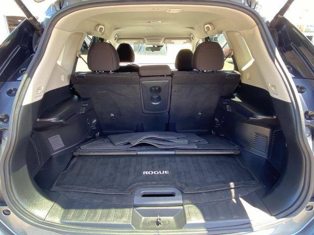 used 2020 Nissan Rogue car, priced at $17,590