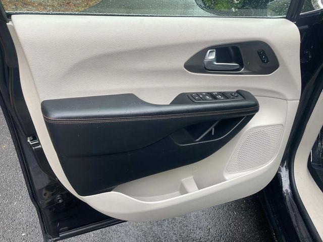 used 2020 Chrysler Pacifica car, priced at $19,490