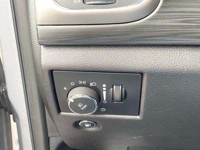 used 2019 Jeep Grand Cherokee car, priced at $17,990
