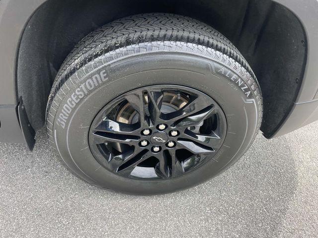 used 2022 Chevrolet Traverse car, priced at $29,990