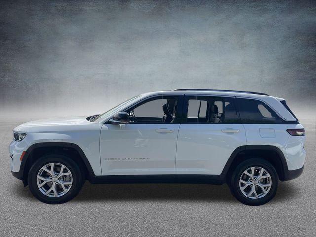 used 2022 Jeep Grand Cherokee car, priced at $33,790