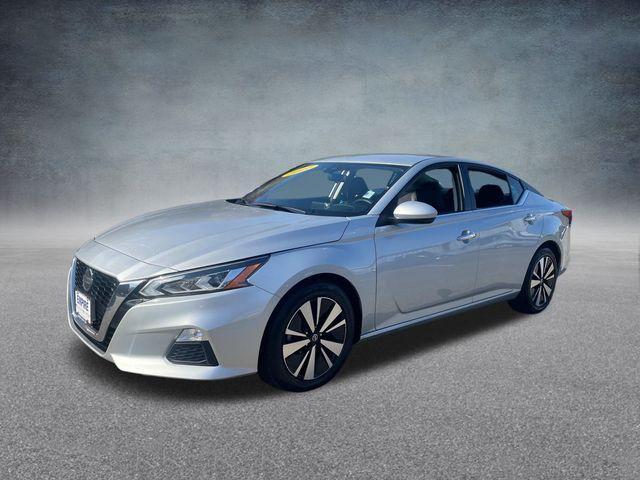 used 2022 Nissan Altima car, priced at $19,240