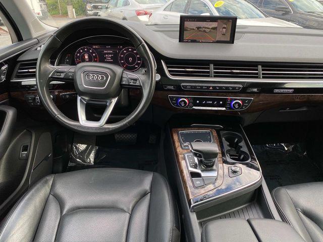 used 2019 Audi Q7 car, priced at $28,130