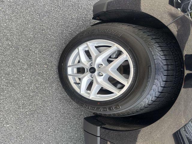 used 2023 Ford Edge car, priced at $18,530