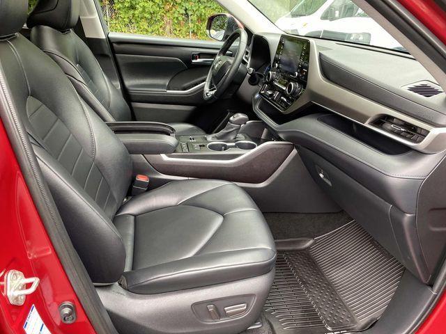 used 2020 Toyota Highlander Hybrid car, priced at $33,820
