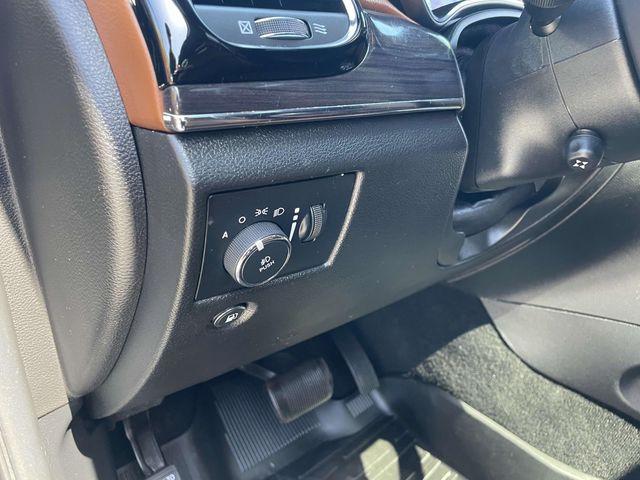 used 2021 Jeep Grand Cherokee car, priced at $27,990