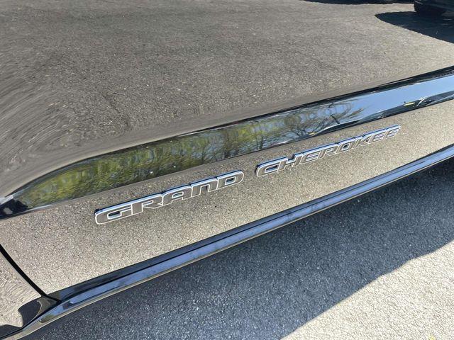 used 2021 Jeep Grand Cherokee car, priced at $27,990