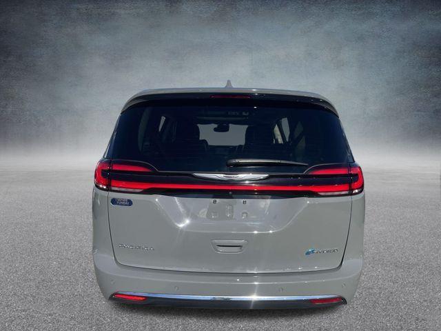 used 2022 Chrysler Pacifica Hybrid car, priced at $27,990