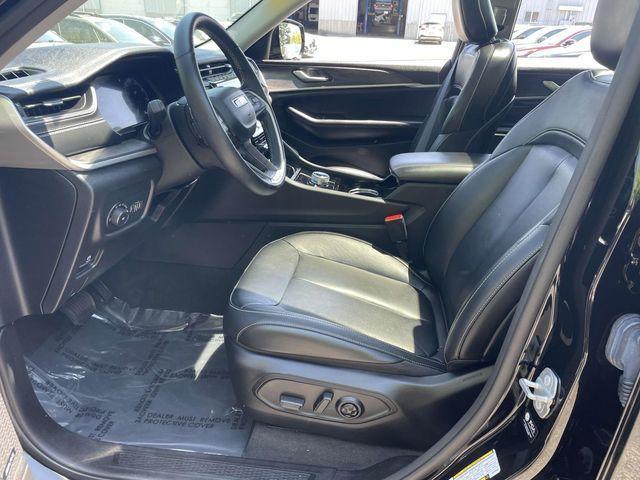 used 2022 Jeep Grand Cherokee car, priced at $32,990