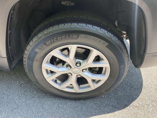 used 2022 Jeep Grand Cherokee car, priced at $32,990