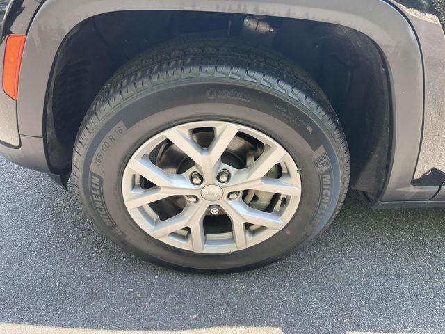 used 2022 Jeep Grand Cherokee car, priced at $32,990