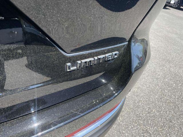 used 2022 Jeep Grand Cherokee car, priced at $32,990