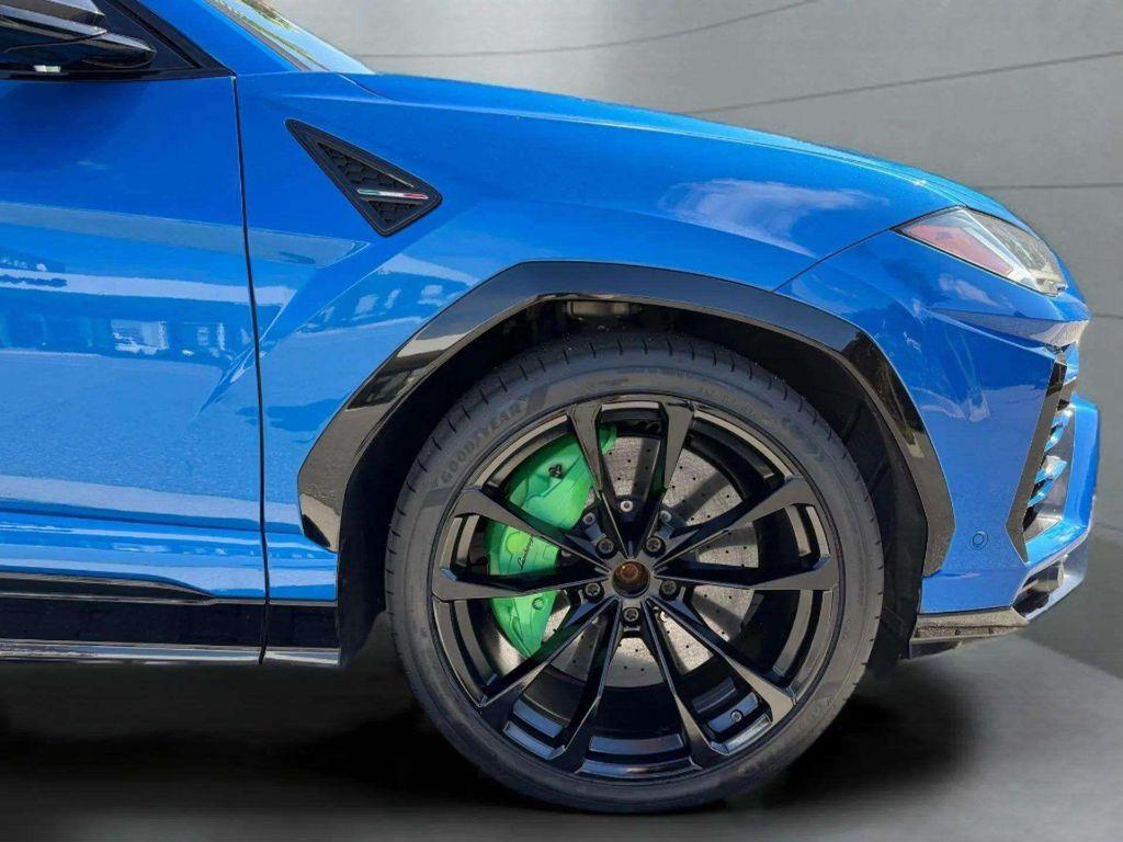 used 2019 Lamborghini Urus car, priced at $189,000