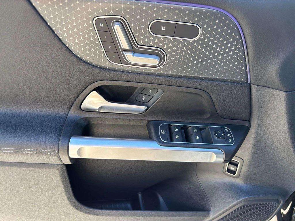 used 2024 Mercedes-Benz GLB 250 car, priced at $37,000