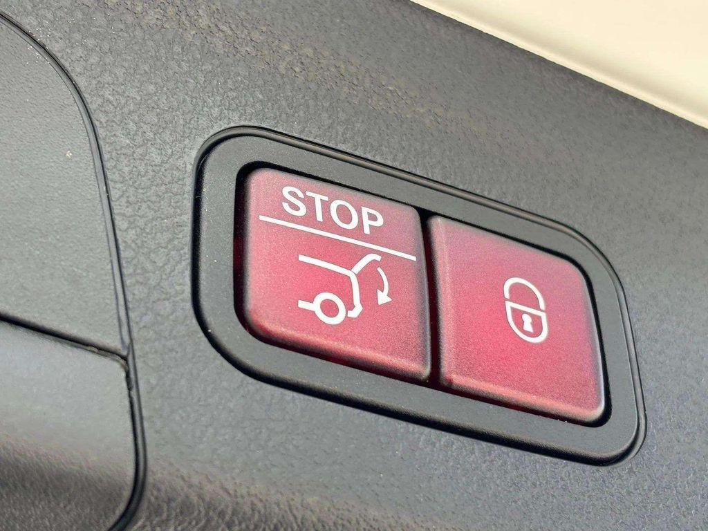 used 2022 Mercedes-Benz GLE 450 car, priced at $52,200