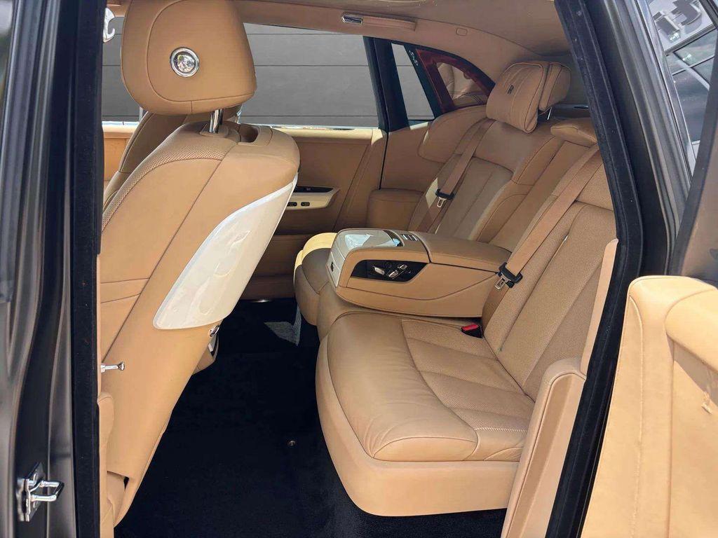 used 2019 Rolls-Royce Phantom car, priced at $275,000
