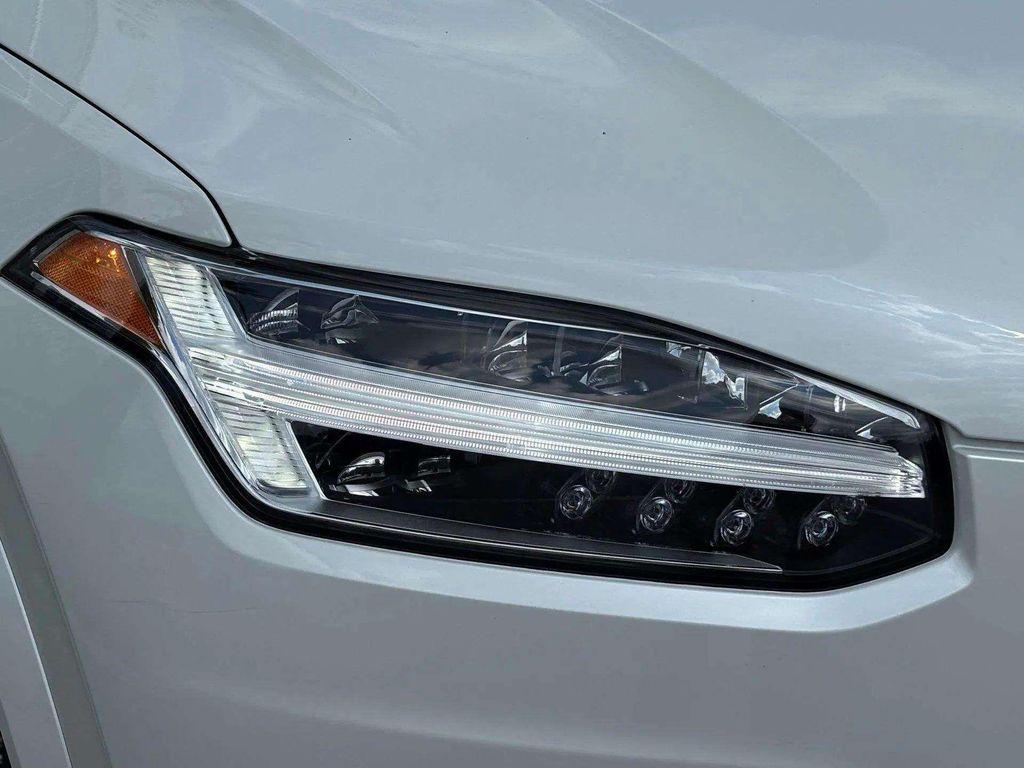 used 2022 Volvo XC90 Recharge Plug-In Hybrid car, priced at $43,000