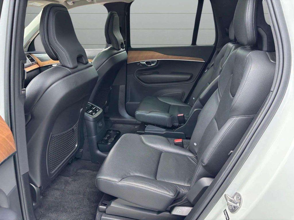 used 2022 Volvo XC90 Recharge Plug-In Hybrid car, priced at $43,000
