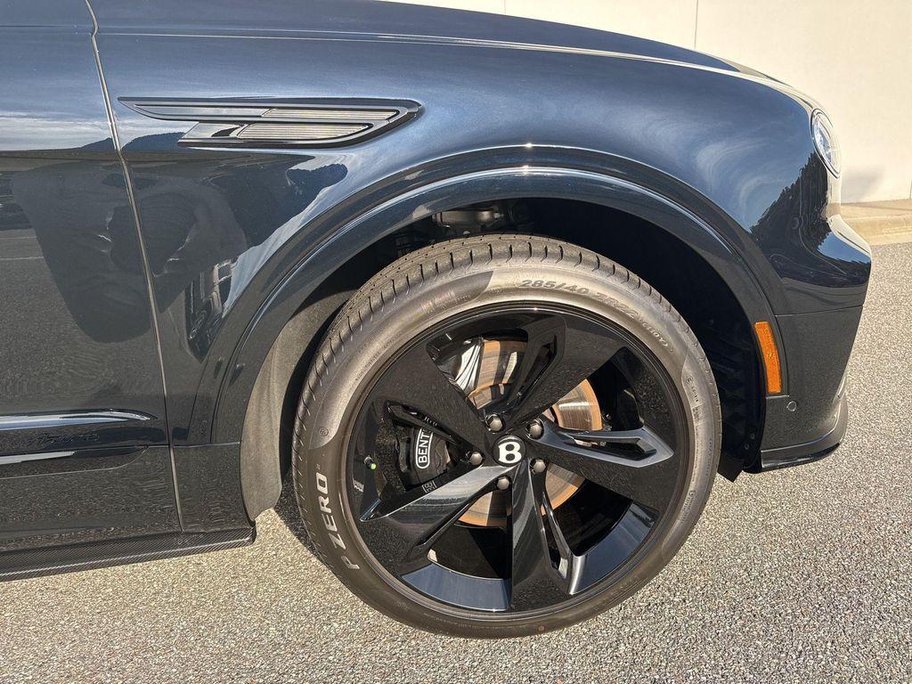 used 2024 Bentley Bentayga car, priced at $299,000