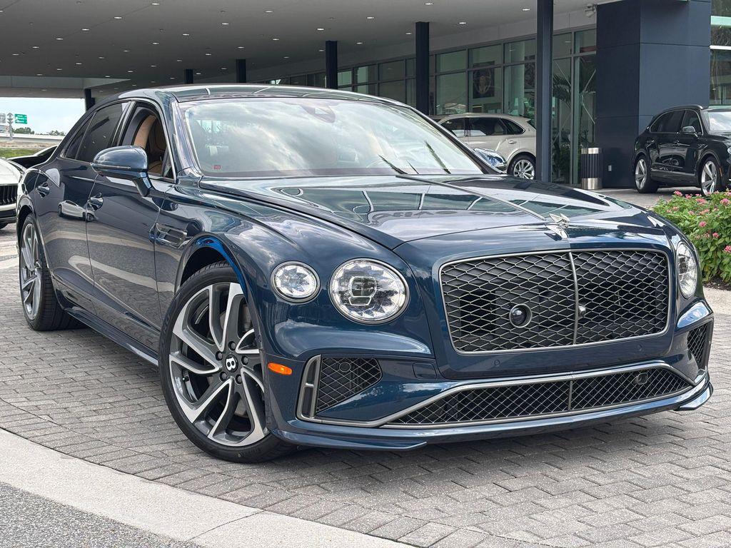new 2025 Bentley Flying Spur car