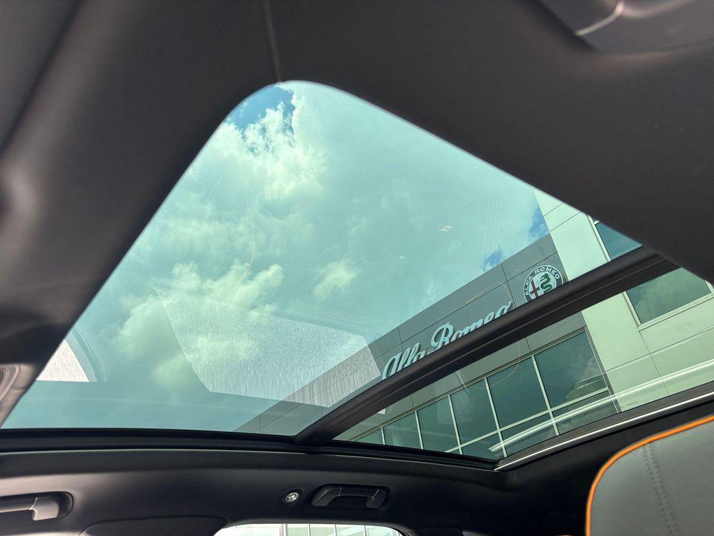 new 2025 Bentley Bentayga car, priced at $295,140