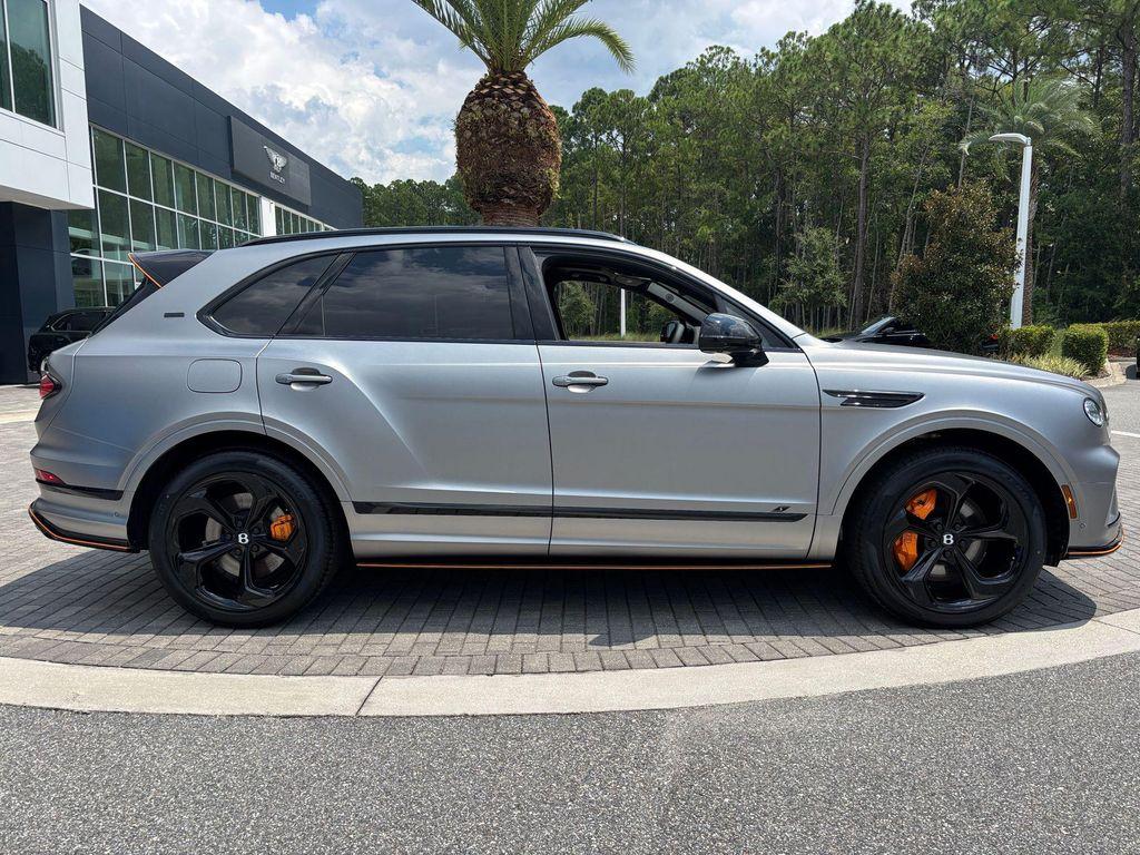 new 2025 Bentley Bentayga car, priced at $295,140