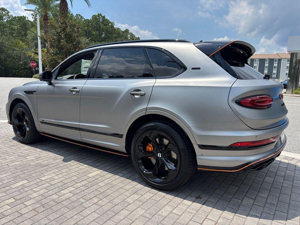 new 2025 Bentley Bentayga car, priced at $295,140