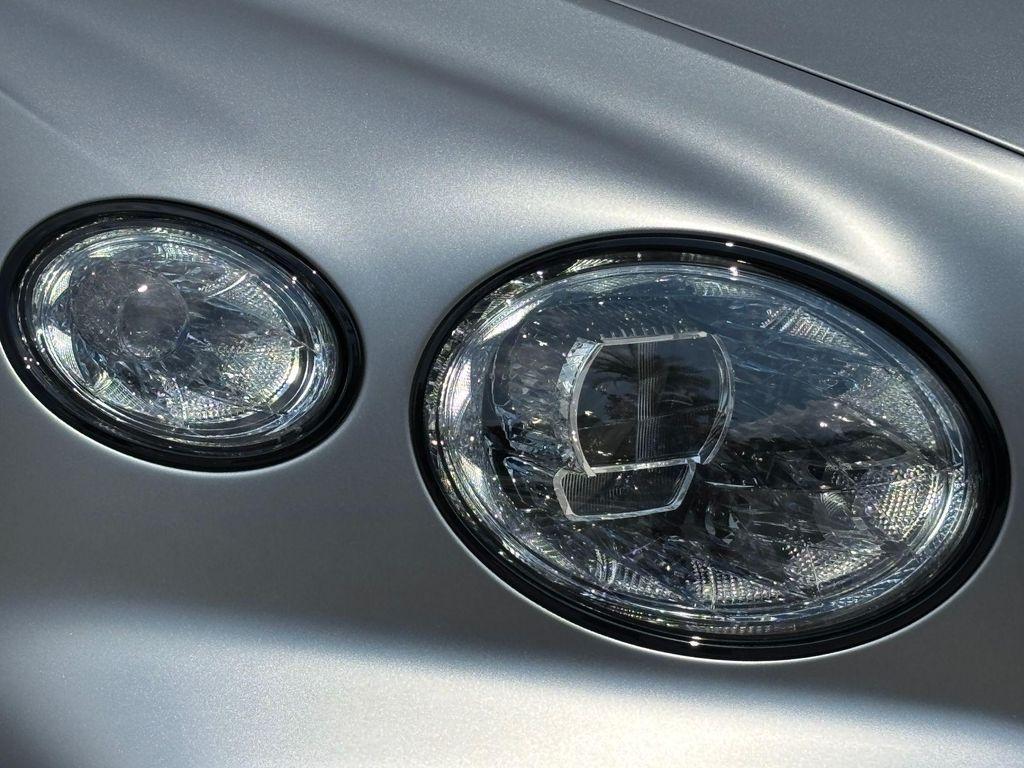 new 2025 Bentley Bentayga car, priced at $295,140