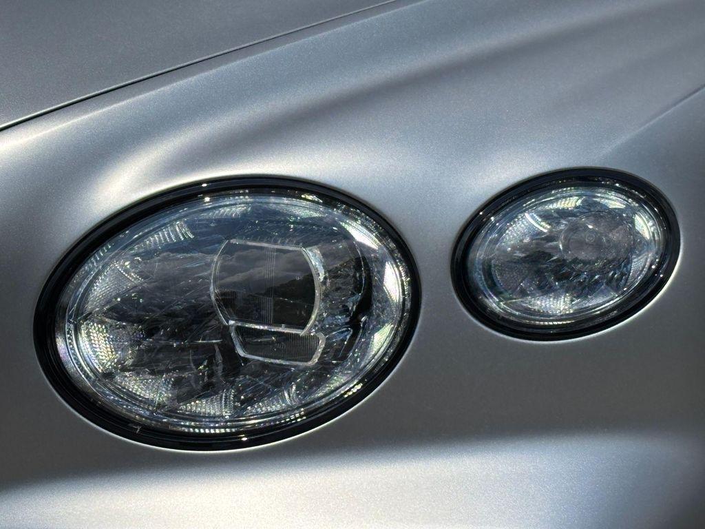 new 2025 Bentley Bentayga car, priced at $295,140