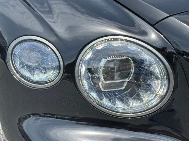 new 2025 Bentley Flying Spur car, priced at $332,605