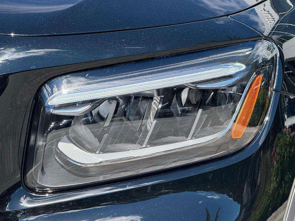 used 2025 Mercedes-Benz GLB 250 car, priced at $43,500