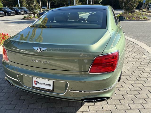 used 2022 Bentley Flying Spur Hybrid car, priced at $161,000