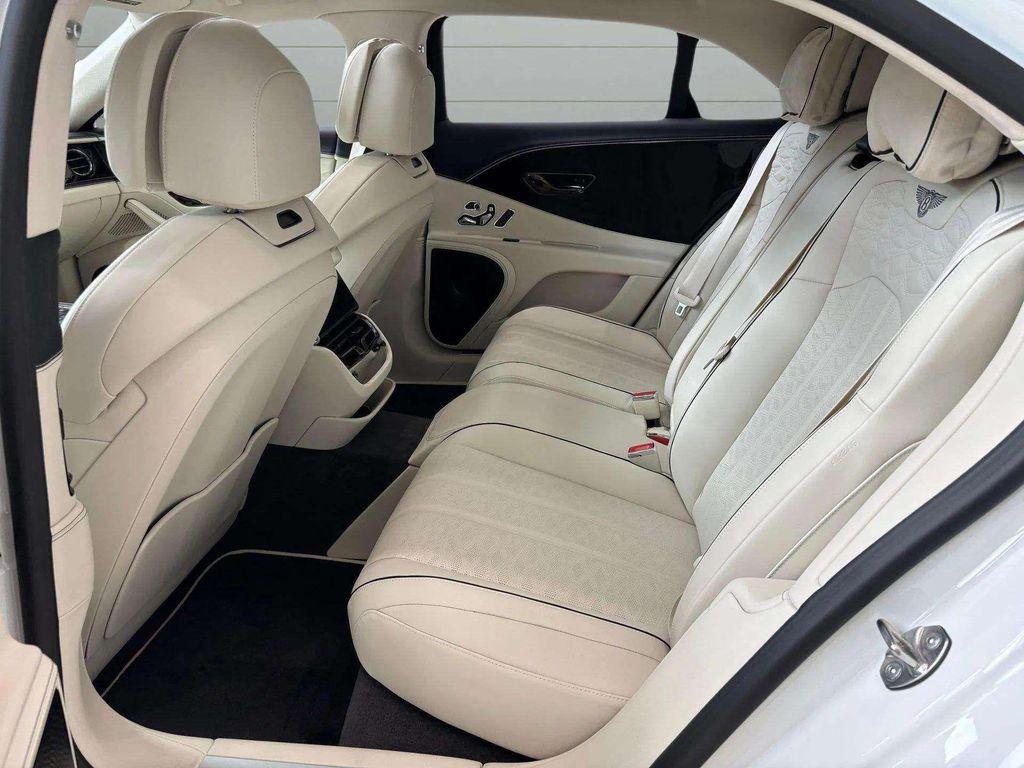 new 2025 Bentley Flying Spur car, priced at $333,285