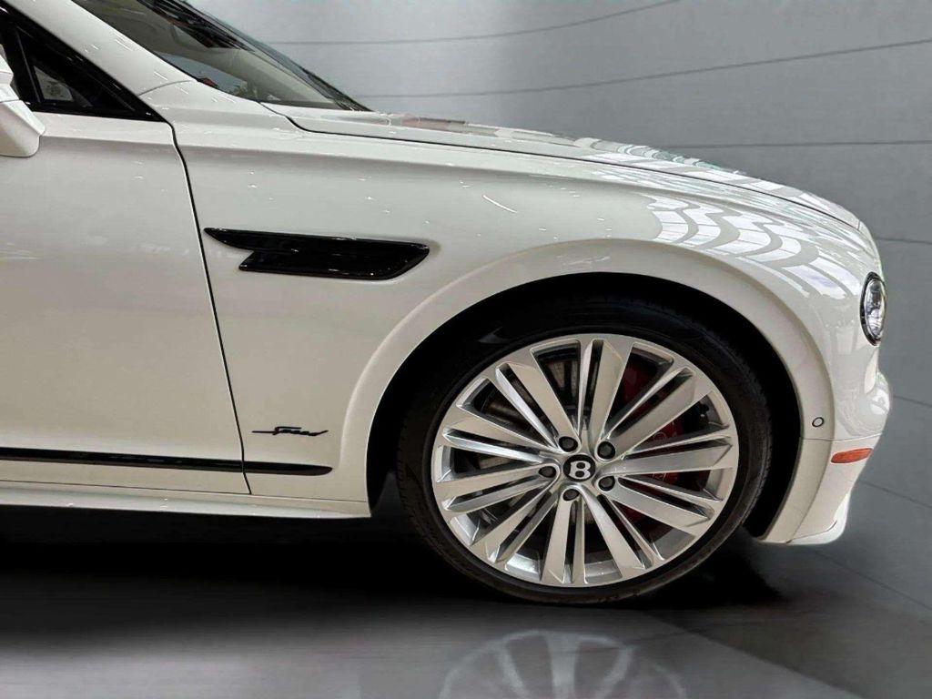 new 2025 Bentley Flying Spur car, priced at $333,285