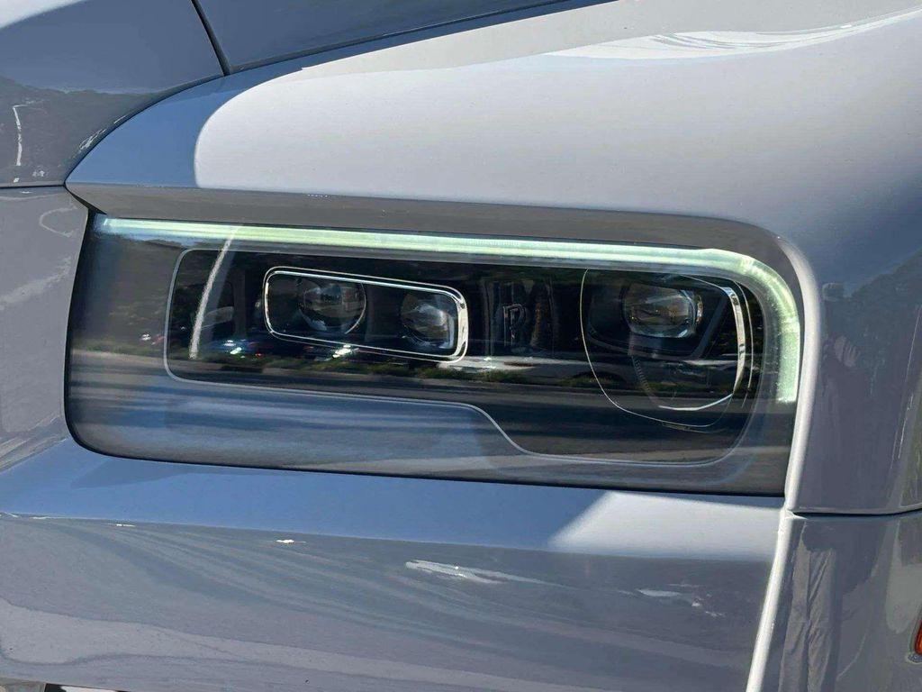 used 2022 Rolls-Royce Cullinan car, priced at $289,000
