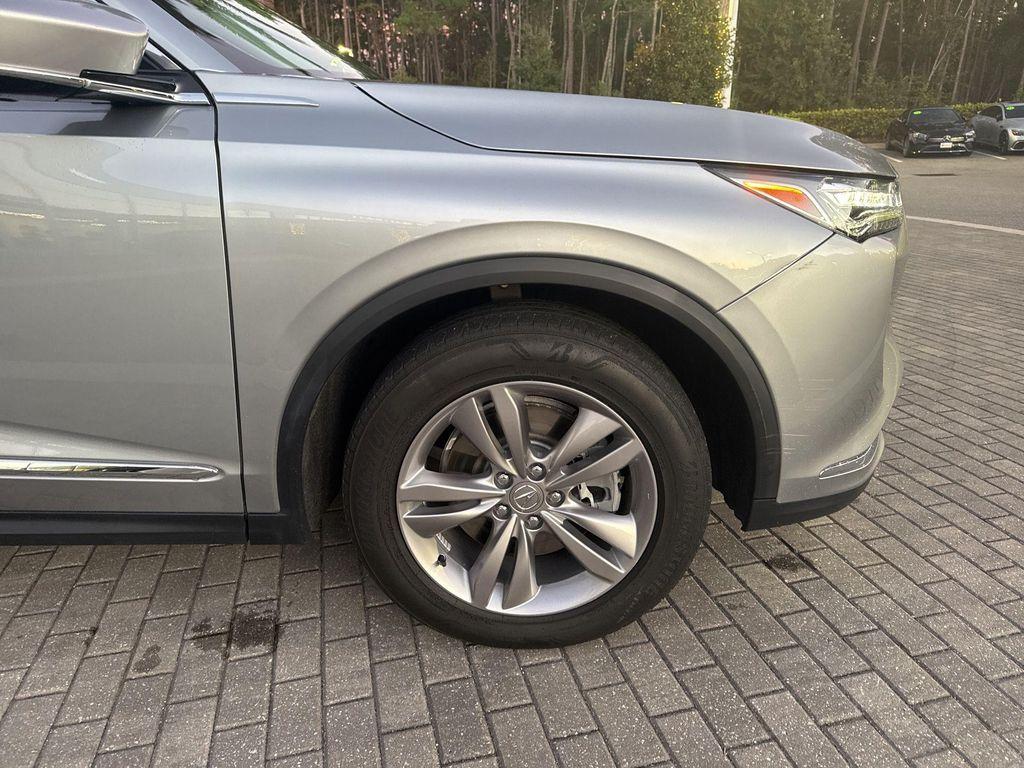 used 2024 Acura MDX car, priced at $40,500