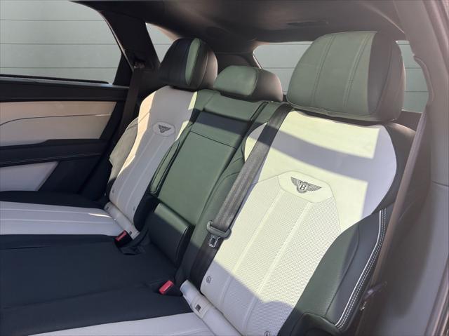 new 2025 Bentley Bentayga EWB car, priced at $280,665