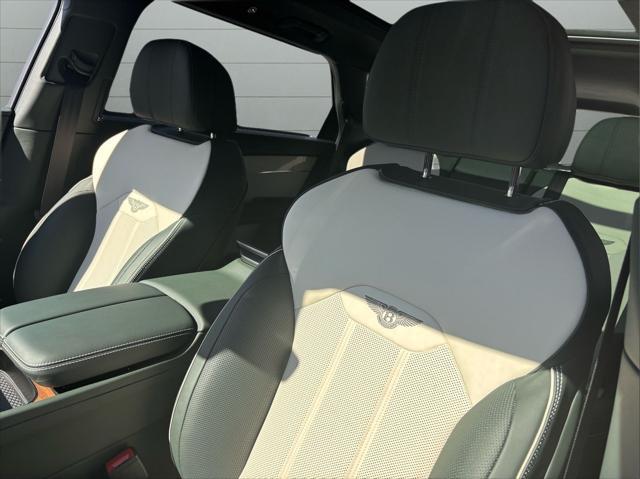 new 2025 Bentley Bentayga EWB car, priced at $280,665