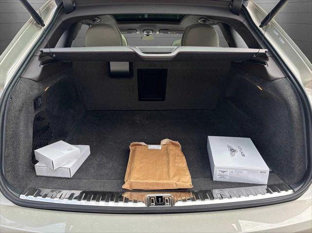 new 2025 Bentley Bentayga EWB car, priced at $271,095