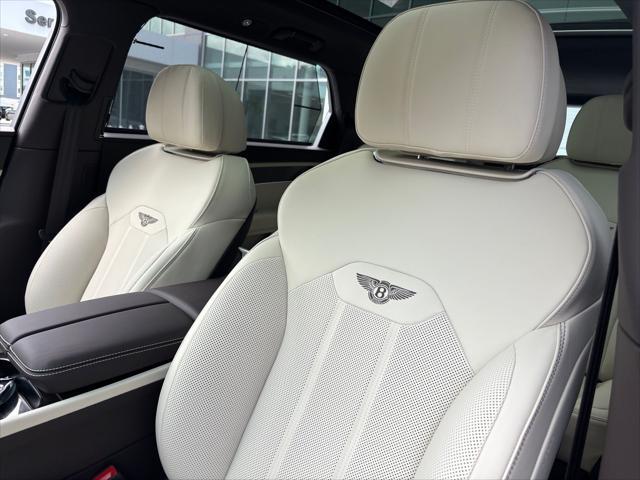 new 2025 Bentley Bentayga EWB car, priced at $271,095