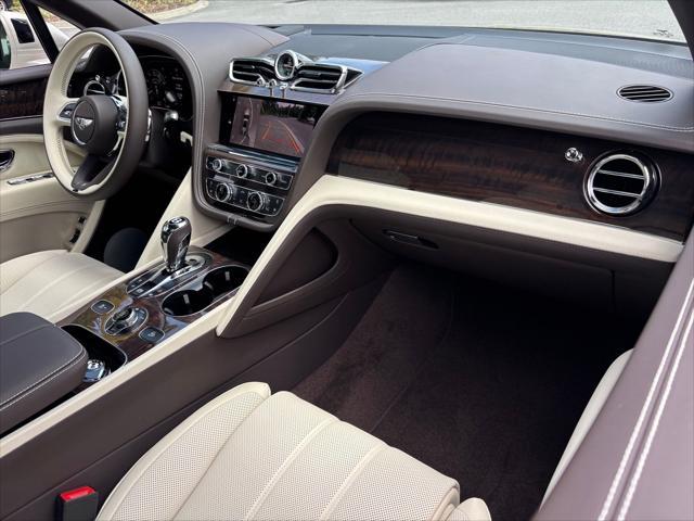 new 2025 Bentley Bentayga EWB car, priced at $271,095
