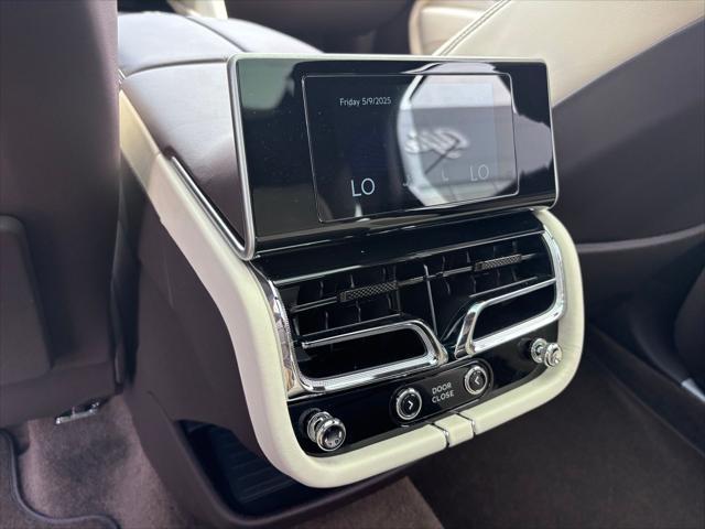 new 2025 Bentley Bentayga EWB car, priced at $271,095