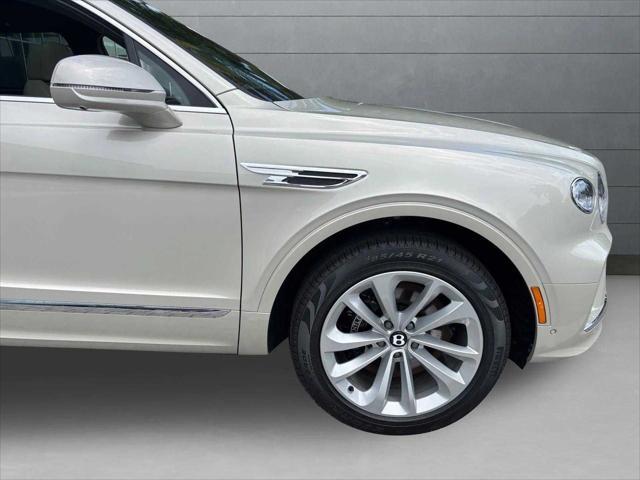 new 2025 Bentley Bentayga EWB car, priced at $271,095