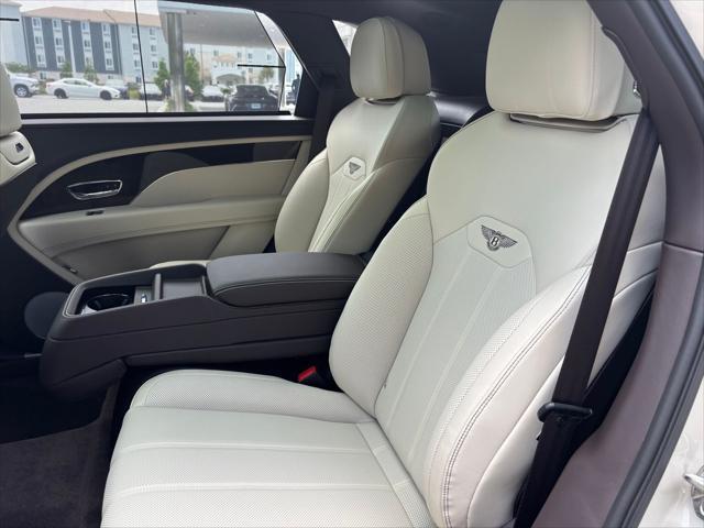 new 2025 Bentley Bentayga EWB car, priced at $271,095