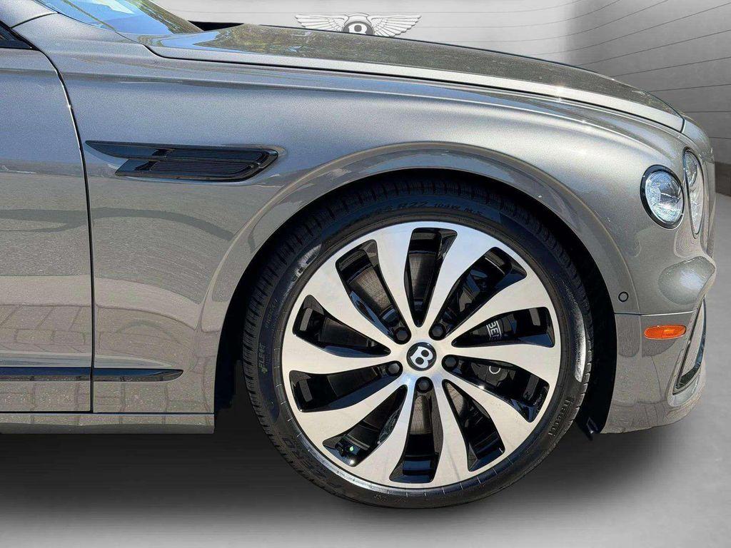new 2026 Bentley Flying Spur car, priced at $336,795