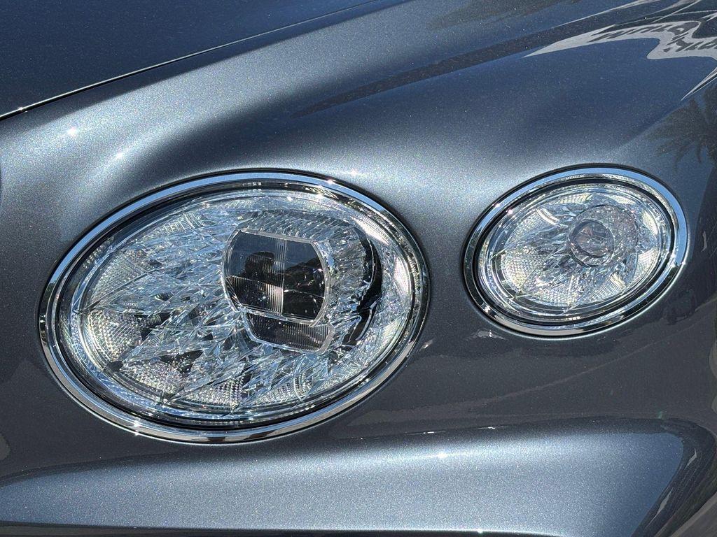 new 2025 Bentley Bentayga EWB car, priced at $263,440
