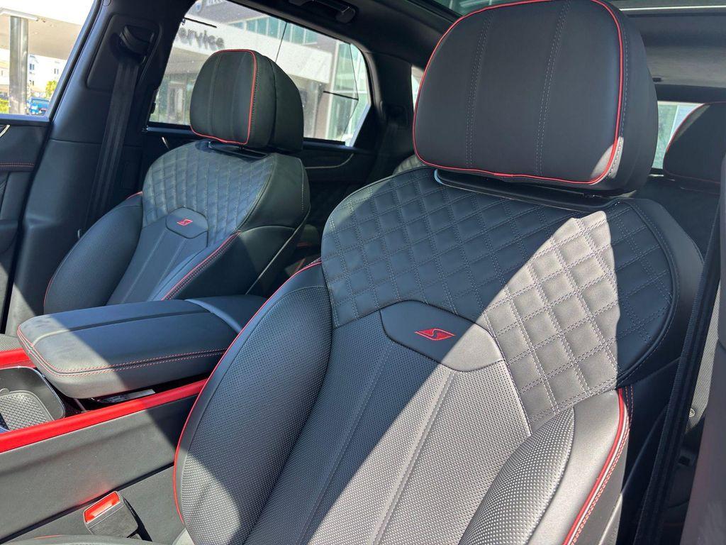 new 2025 Bentley Bentayga car, priced at $290,790