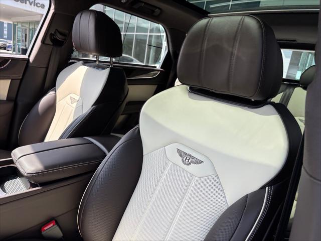 new 2025 Bentley Bentayga car, priced at $262,165