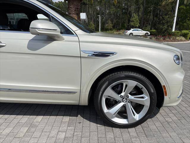new 2025 Bentley Bentayga car, priced at $262,165