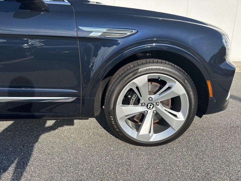used 2024 Bentley Bentayga car, priced at $227,875